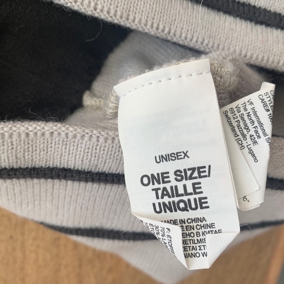 Last call! The North Face fleece lined beanie - Picture 3 of 3